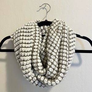 Gap Chunky Knit Infinity Scarf